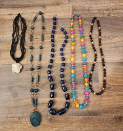 (5) Costume Jewelry Necklace Selections #A17
