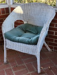 Vintage White Woven Rattan Outdoor Lounge Chair