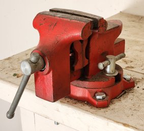 Vintage Red OXWALL Bench Vise