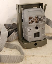 MOULTRIE Wildlife Motion Camera With Metal Bracket And Strap Harness