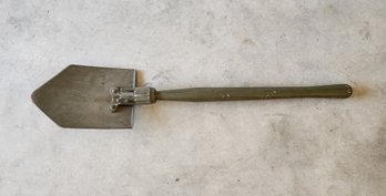 Vintage WW2 Military Entrenching Shovel Tool