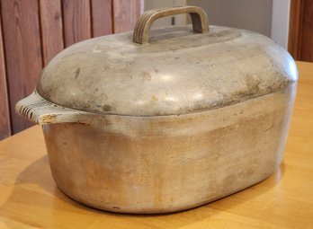 Vintage Large Roasting Cookware Pan With Lid