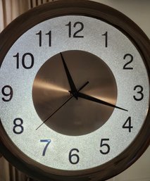 Modern Quartz Wall Clock With Transparent Background