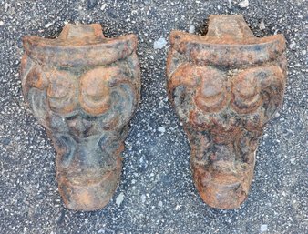(2) Antique Heavy Cast Iron Bathtub Feet