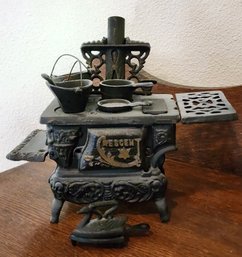 Vintage Black Salesman Sample CRESCENT Oven Display