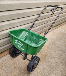 SCOTTS Dropspreader Lawn And Garden Care Tool