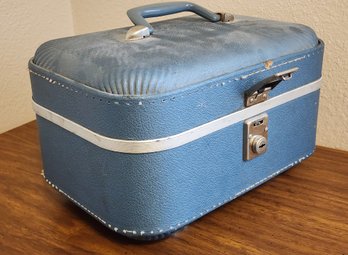 Vintage Blue Travel Case