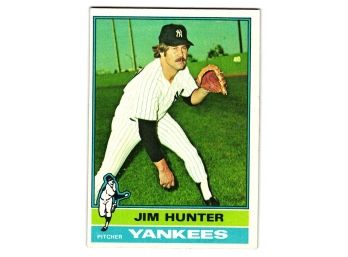 1976 Topps Jim Hunter (Catfish) Baseball Card Yankees