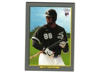 2020 Topps Luis Robert Turkey Red Insert Rookie Baseball Card RC Chicago White Sox