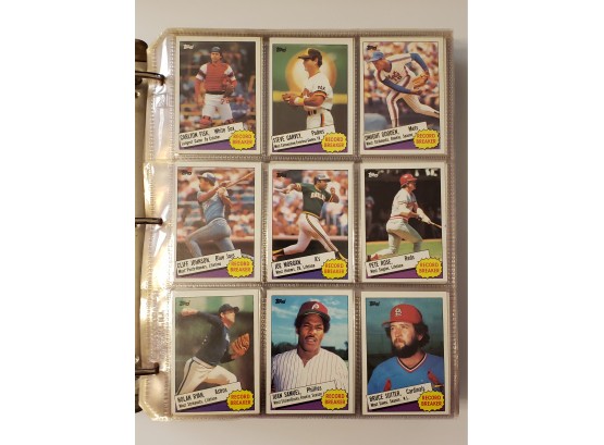 1985 Topps Baseball Card Complete Set In Binder