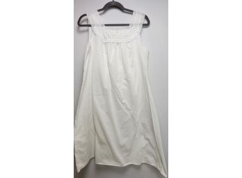 Cute Vintage Lorraine White Nightgown Size Small