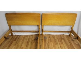 Pair Of Haywood Wakefield Solid Wood 'Rio' Twin Beds (Headboard, Footboard, Side Rails, And Platform Base)
