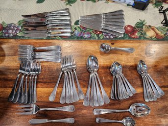 Reed And Barton Olde English Hammered Antique 18/10 Flatware (73 Pieces)