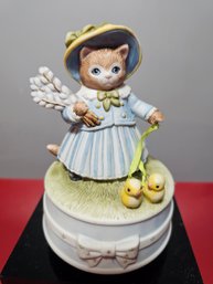 Collectible Music Box, Kitty, Works Nice, Plays 'My Favourite Things'