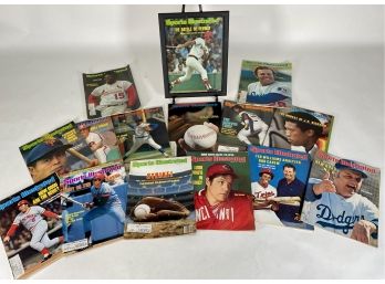 Group Of Vintage 1970's Sports Illustrated Baseball Covers