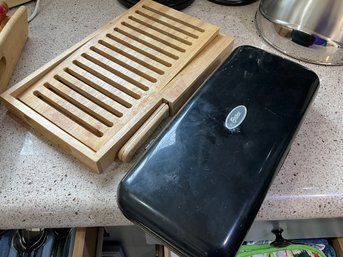 Electric Knife And Carving Board