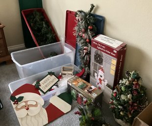 Christmas Decorations - Large Lot