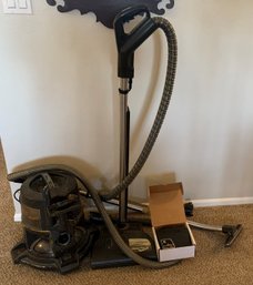Rainbow E Series Vacuum With Attachments