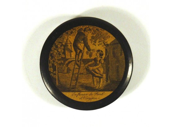 ANTIQUE 18TH - 19TH CENTURY SNUFF BOX WITH A FRENCH LITERARY SCENE