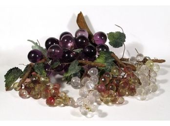 LOT OF FIVE VINTAGE BUNCHES OF DECORATIVE ACRYLIC GRAPES, MID 20TH CENTURY