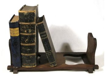 PAIR OF ANTIQUE OAK FOLDING BOOK HOLDERS IN ARTS & CRAFTS/MISSION STYLE, 1900s - 1910s