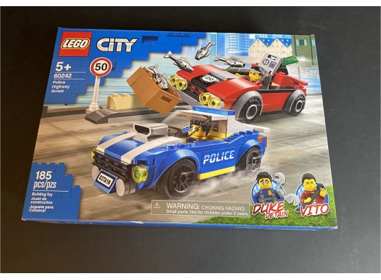 Lego City # 60242 Police Highway Arrest