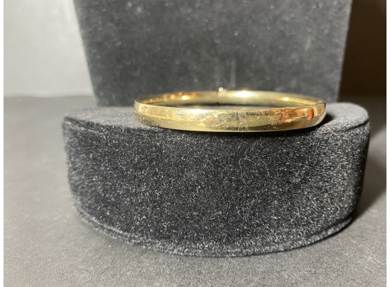 14k Gold Bangle-approx. 3in.-9.08g