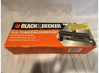Black & Decker H2O Powerwashbroom