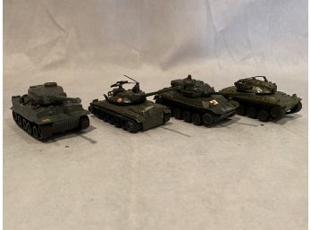 5 Small Toy Tanks
