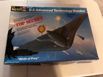 Revell Stealth B-2 Advanced Technology Bomber