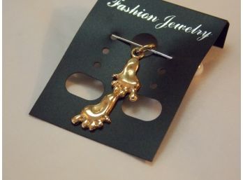 14k Gold Baby Feet Pendant / Charm - SHIPPING AVAILABLE
