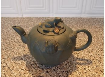 Asian Clay Frog Motiff Teapot