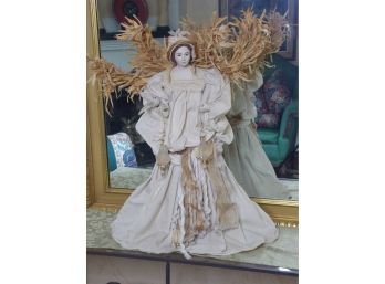 Large Angel Figurine - 25' Tall
