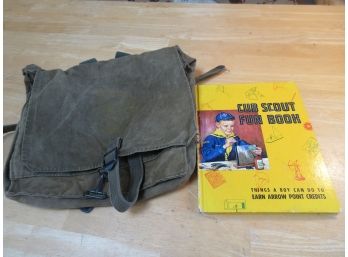 1965 Boy Scout Of America Book And Backpack