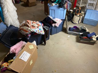 5 Boxes Of Women's Clothes (283)