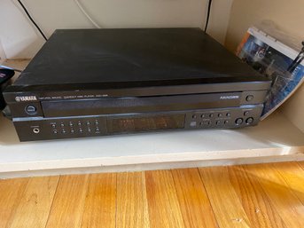 217 Yamaha CD Player CDC-685