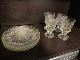 Lot 033 Pine Cone Dishes