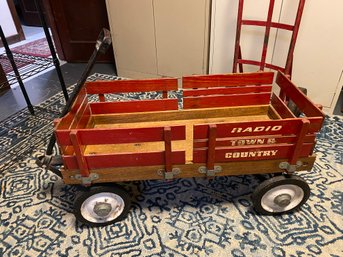 Lot 029 Radio Flyer Town & Country Wagon