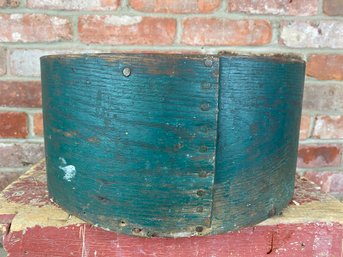 043 Antique 13 Inch Measure In Old Green Paint (6 Tall)