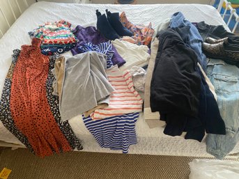 Lot 280 Womens And Girls Clothing And Shoe Lot