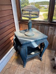 162 Woven Wicker Table And Lamp