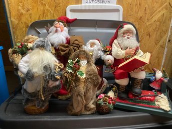 Lot 135 Large Standing Santa Lot (tallest Is 18 Inches)
