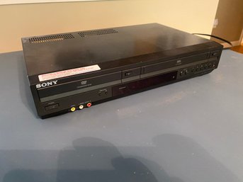 Sony DVD VHS Player (150)
