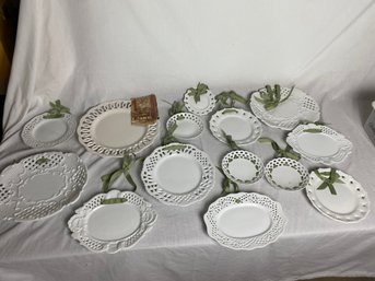 Hanging Plate Lot (196)
