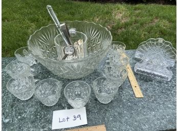 Punch Bowl And Glassware Lot (Lot 39)