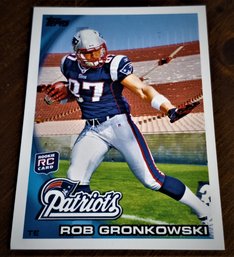 2010 Topps:  Rob Gronkowski {Rookie Card}