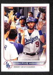 2022 Topps:  Dodgers {Team Card}