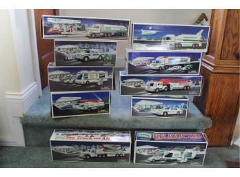 10 Hess Truck Lot Boxed 1
