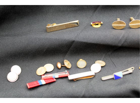 Lot Of Button Holds & Tie Clasps