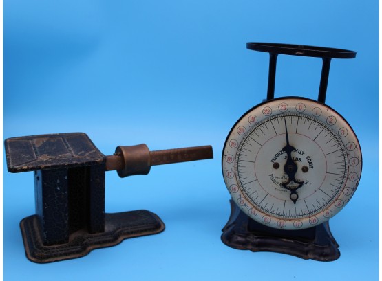 2 Antique Scales 6 1/2' X 5' Pelouze Family Scale 6' X 5